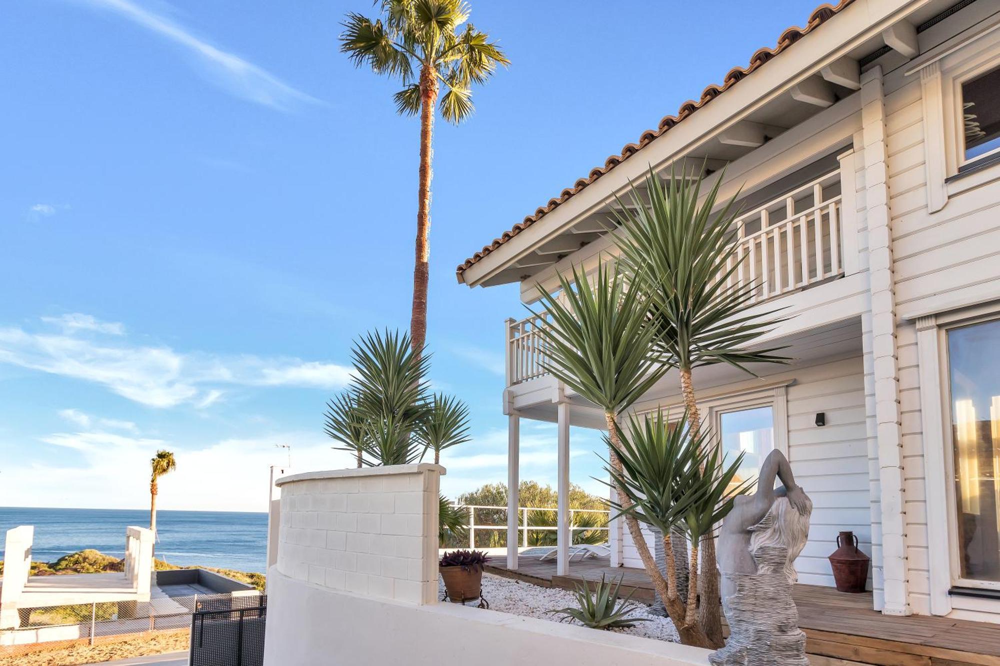 Increible Villa De Madera Con Vistas Al Mar Algeciras Exterior foto
