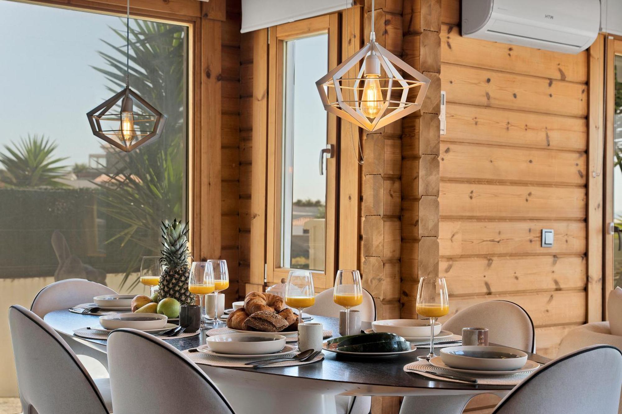 Increible Villa De Madera Con Vistas Al Mar Algeciras Exterior foto